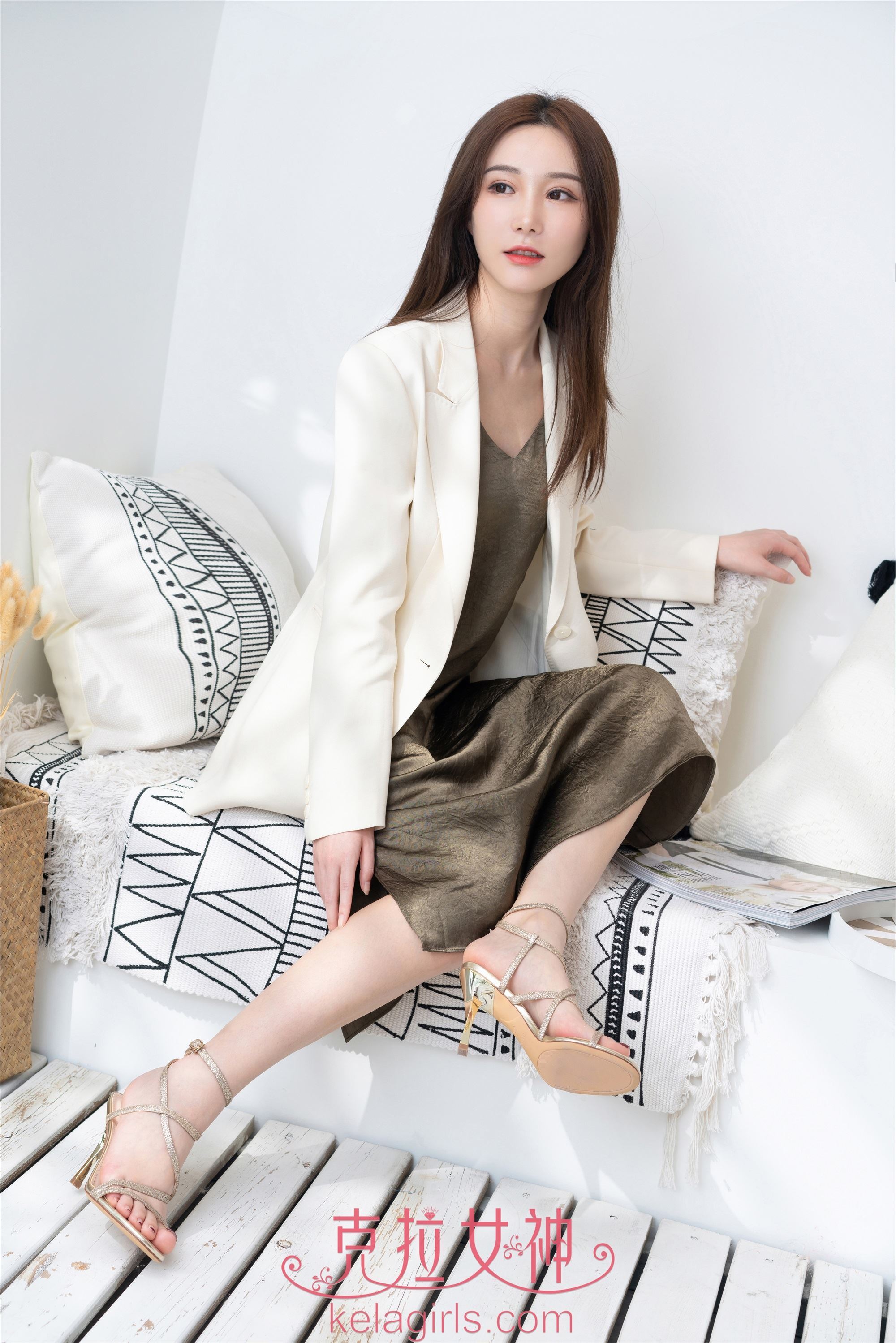 KeLaGirls克拉女神 2020.05.20《小脚与西服》小芙